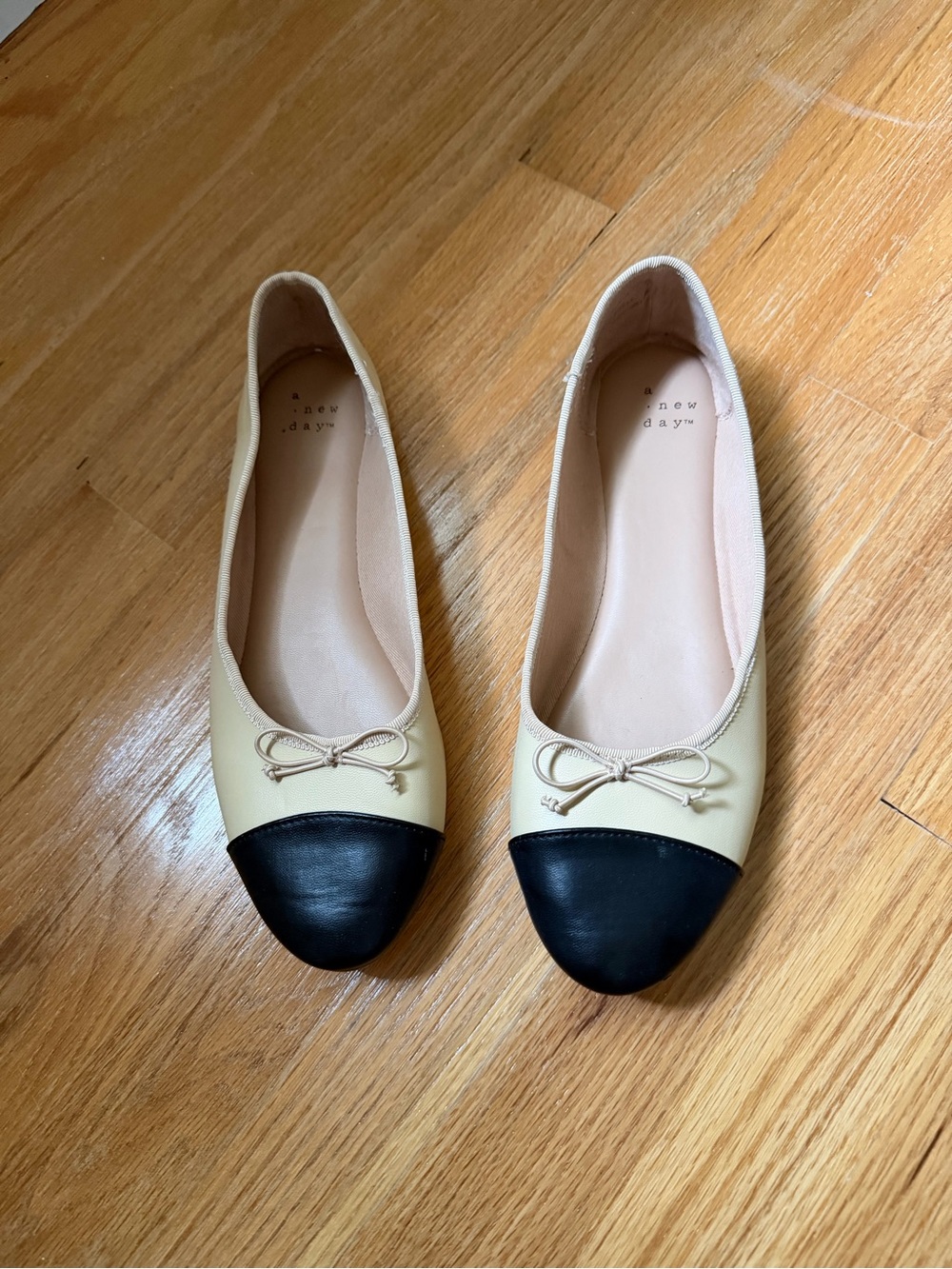 A New Day Two-Tone Cream and Black Ballet Flats